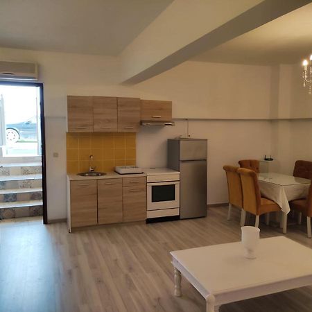 Superior Chic Family Apartment Kalambaka Esterno foto