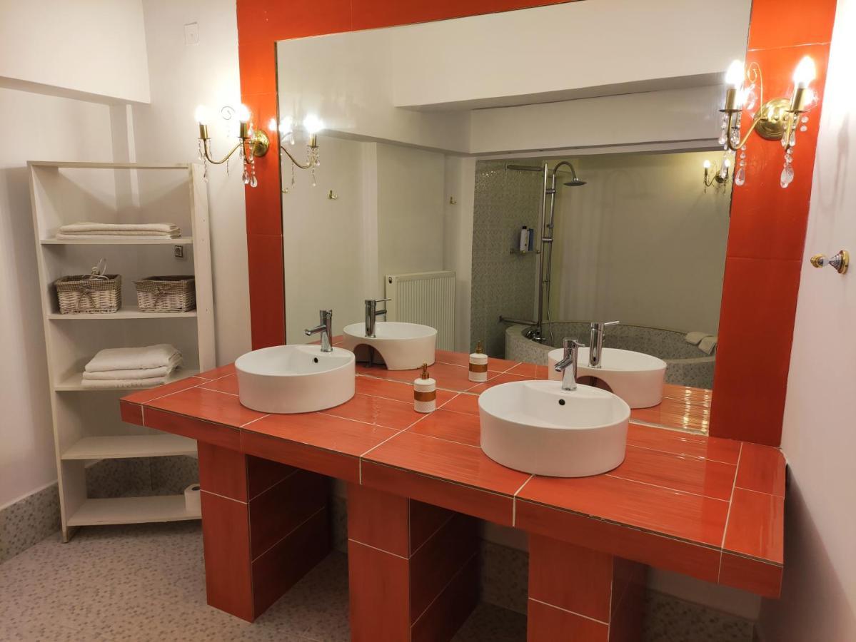 Superior Chic Family Apartment Kalambaka Esterno foto